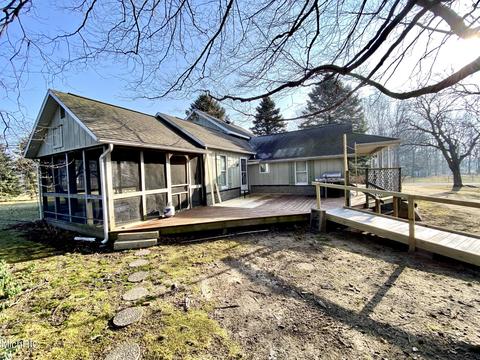 28598 68th St, Covert, MI 49043 photo 3