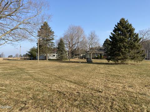 28598 68th St, Covert, MI 49043 photo 7