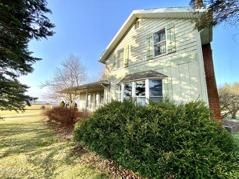 28598 68th St, Covert, MI 49043 photo 2