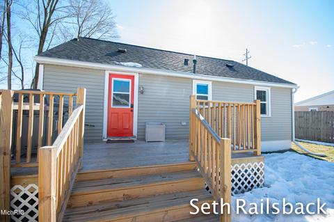 499 E Gardner St, Sparta, MI 49345 photo 38