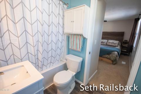 499 E Gardner St, Sparta, MI 49345 photo 13