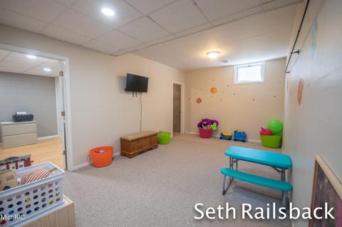499 E Gardner St, Sparta, MI 49345 photo 24