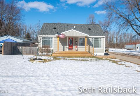 499 E Gardner St, Sparta, MI 49345 photo 1
