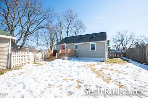 499 E Gardner St, Sparta, MI 49345 photo 40