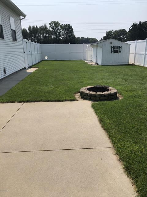 705 Riverview Ct, Whitehall, MI 49461 photo 9