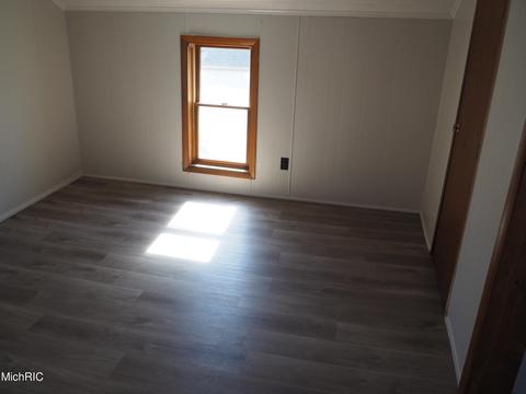 512 Ramsdell St, Manistee, MI 49660 photo 25