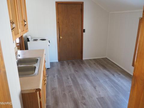 512 Ramsdell St, Manistee, MI 49660 photo 26