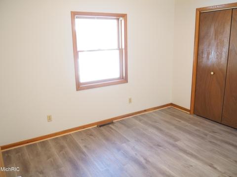 512 Ramsdell St, Manistee, MI 49660 photo 14