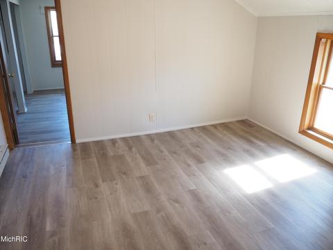 512 Ramsdell St, Manistee, MI 49660 photo 31