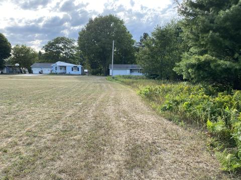 17429 4th St, Arcadia, MI 49613 photo 5