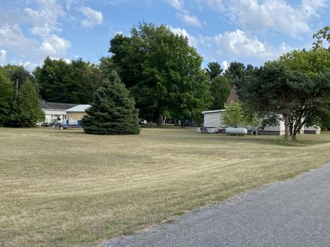 17429 4th St, Arcadia, MI 49613 photo 1