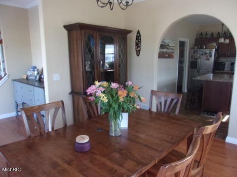 825 Cherry St, Manistee, MI 49660 photo 10