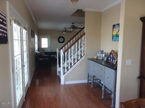 825 Cherry St, Manistee, MI 49660 photo 12