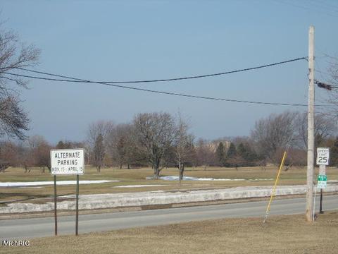 825 Cherry St, Manistee, MI 49660 photo 40