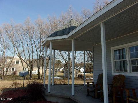 825 Cherry St, Manistee, MI 49660 photo 53