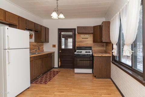 2064 140th Ave, Dorr, MI 49323 photo 5