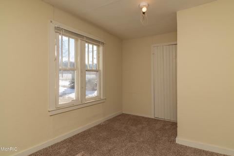 2064 140th Ave, Dorr, MI 49323 photo 21