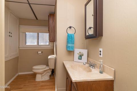2064 140th Ave, Dorr, MI 49323 photo 19