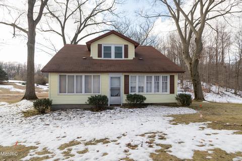 2064 140th Ave, Dorr, MI 49323 photo 2