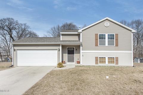 410 Ridgeline Rd, Springfield, MI 49037 photo 1