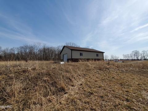 5768 Centennial Rd, Tecumseh, MI 49286 photo 3
