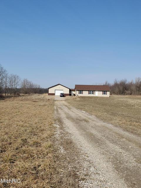 5768 Centennial Rd, Tecumseh, MI 49286 photo 1
