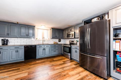 4365 E River Rd, Buchanan, MI 49107 photo 14