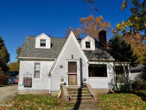 153 E Commerce St, Grant, MI 49327 photo 1