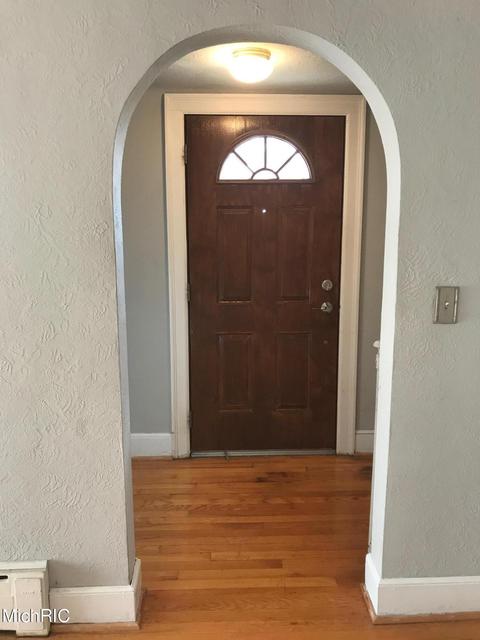 153 E Commerce St, Grant, MI 49327 photo 3