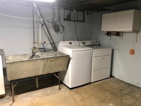 153 E Commerce St, Grant, MI 49327 photo 20