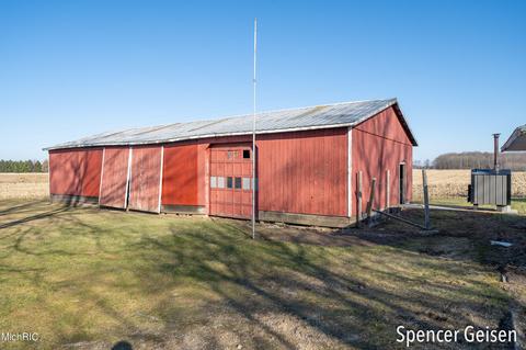 8074 Krupp Rd, Belding, MI 48809 photo 38