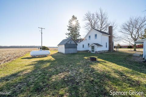 8074 Krupp Rd, Belding, MI 48809 photo 44