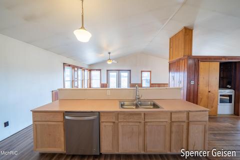 8074 Krupp Rd, Belding, MI 48809 photo 19