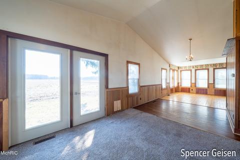 8074 Krupp Rd, Belding, MI 48809 photo 23