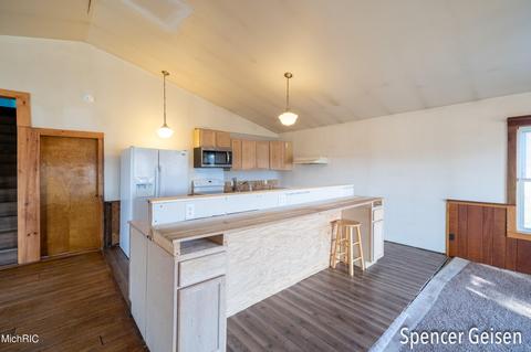 8074 Krupp Rd, Belding, MI 48809 photo 13