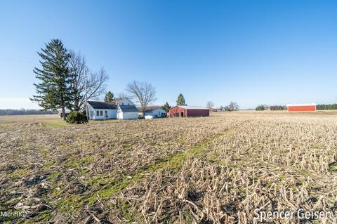 8074 Krupp Rd, Belding, MI 48809 photo 46