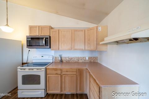 8074 Krupp Rd, Belding, MI 48809 photo 17
