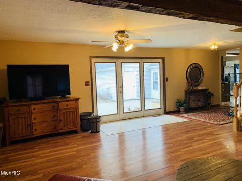 4010 Chamberlain Rd, Buchanan, MI 49107 photo 6