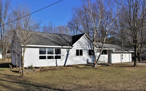 505 S Second St, Edmore, MI 48829 photo 1
