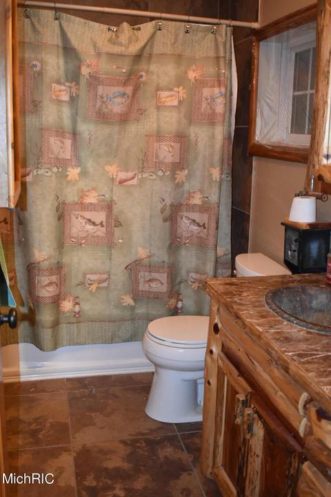 801 Pine St, Harrison, MI 48625 photo 19