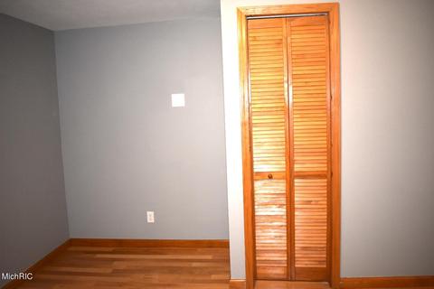801 Pine St, Harrison, MI 48625 photo 17