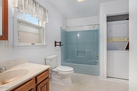 620 Ruby St, Otsego, MI 49078 photo 9