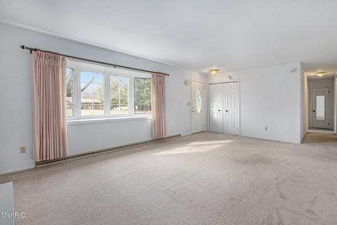 620 Ruby St, Otsego, MI 49078 photo 3