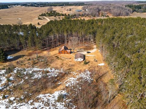 2198 E 24 Rd, Cadillac, MI 49601 photo 32