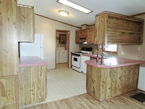 13632 Mccrumb Rd, Eagle, MI 48822 photo 10