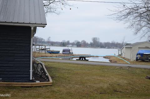 864 Kinter Rd, Bronson, MI 49028 photo 10