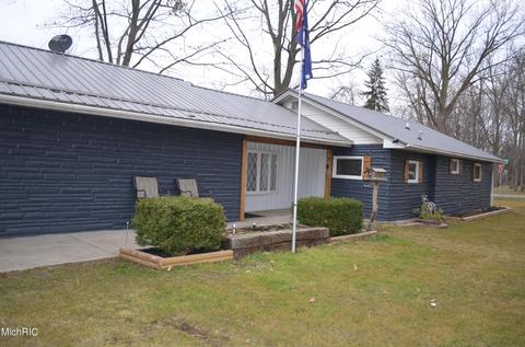 864 Kinter Rd, Bronson, MI 49028 photo 4
