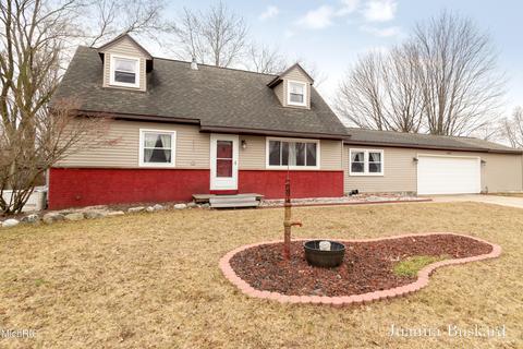 4122 Sandy Dr, Dorr, MI 49323 photo 2