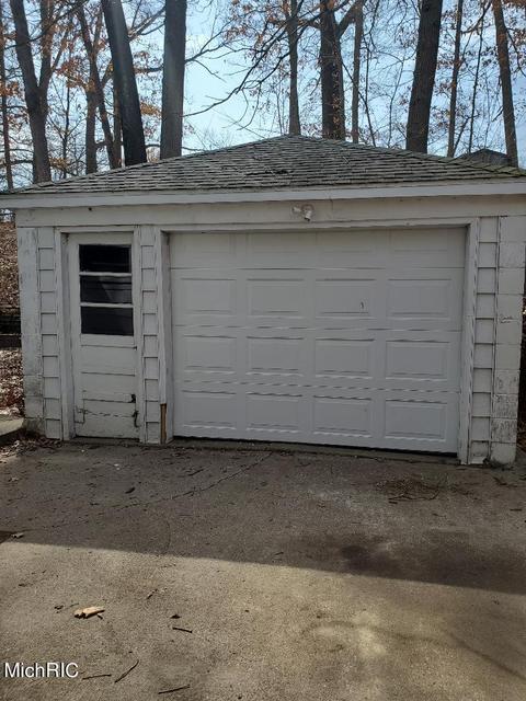 821 Park St, Belding, MI 48809 photo 24