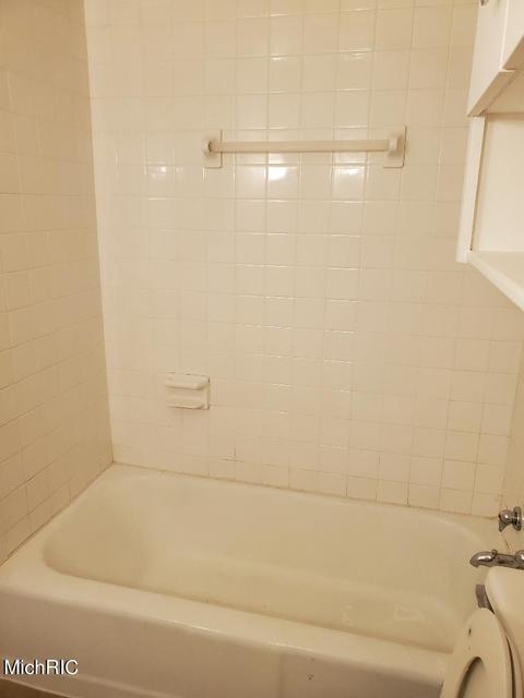 821 Park St, Belding, MI 48809 photo 10